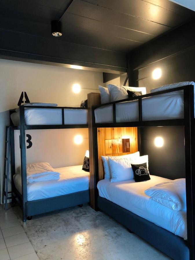 Blu Monkey Hub & Hotel Surat Thani Dış mekan fotoğraf